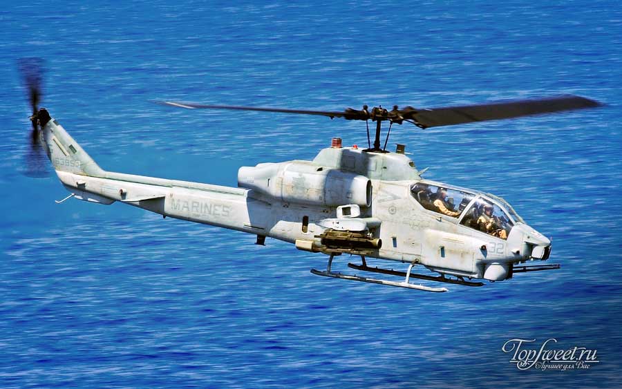 Ударный вертолет Bell AH-1 Super Cobra
