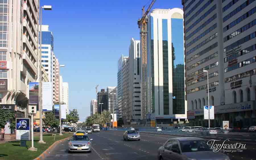 Улица в Абу Даби