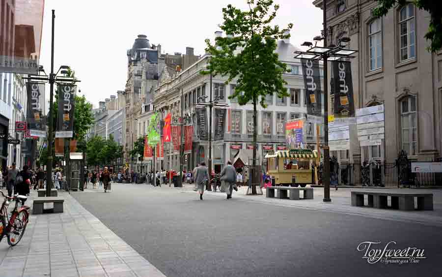Улица в Антверпене