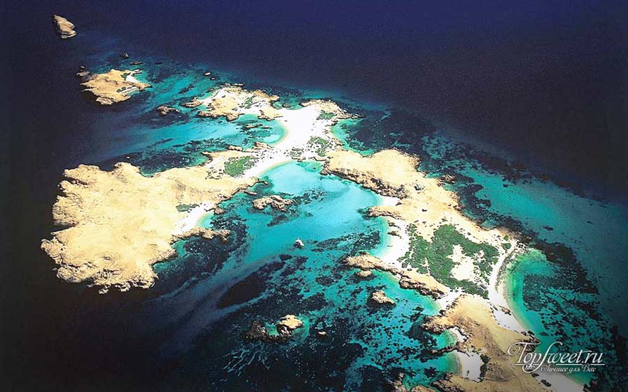 Вид на Острова Дайманьят (Daymaniyat Islands)