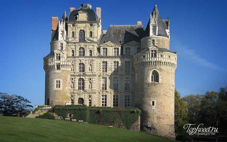 Замок Бриссак