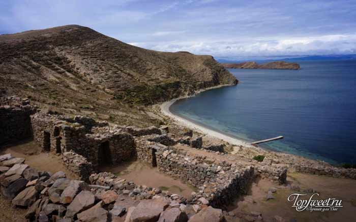 Pre-Incan Ruins in Lake Titicaca, Bolivia